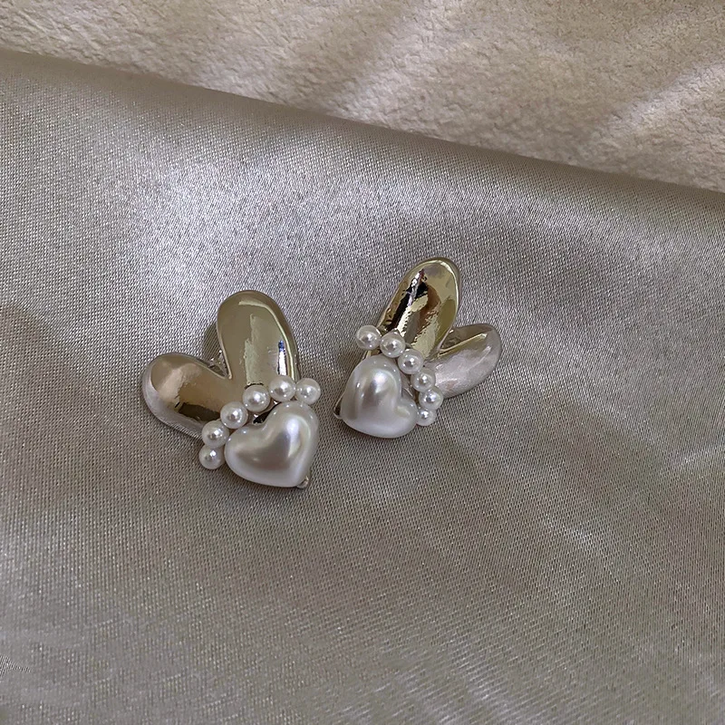 LOVOACC Sweet Simulated Pearl Love Heart Pendant Earrings for Women Girls Silver Color Metal Dangle Earrings Accessories
LOVOACC Sweet Simulated Pearl Love Heart Pendant Earrings for Women Girls Silver Color Metal Dangle Earrings Accessories