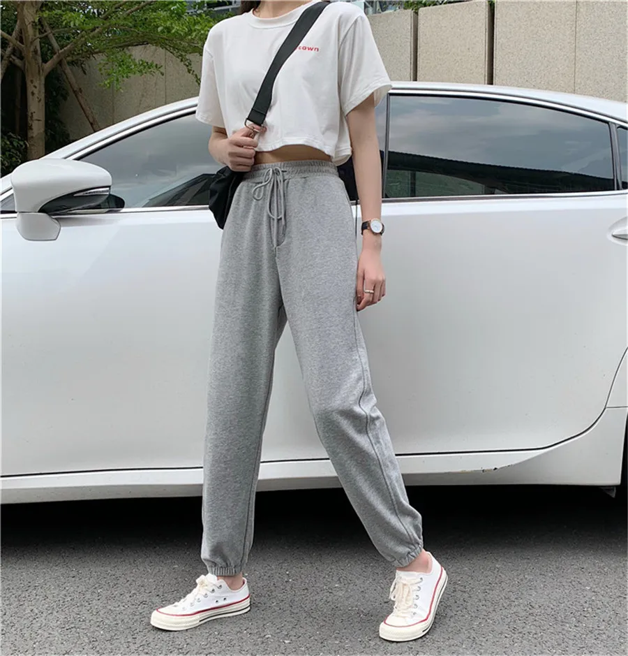2020 Women Gym Wide Leg sweatpants High waist Loose casual Trousers Spring Autumn Female Solid Plus Size Running Sports pants
2020 Women Gym Wide Leg sweatpants High waist Loose casual Trousers Spring Autumn Female Solid Plus Size Running Sports pants