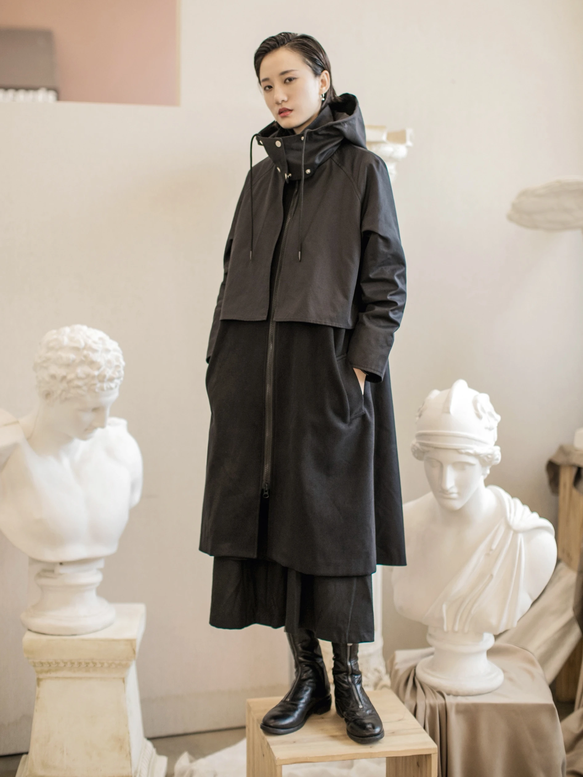 Owen seak Women Cotton Parker Coats High Street Style Clothing Trench Winter Dust Women Coats Windbreaker Black Trench
Owen seak Women Cotton Parker Coats High Street Style Clothing Trench Winter Dust Women Coats Windbreaker Black Trench