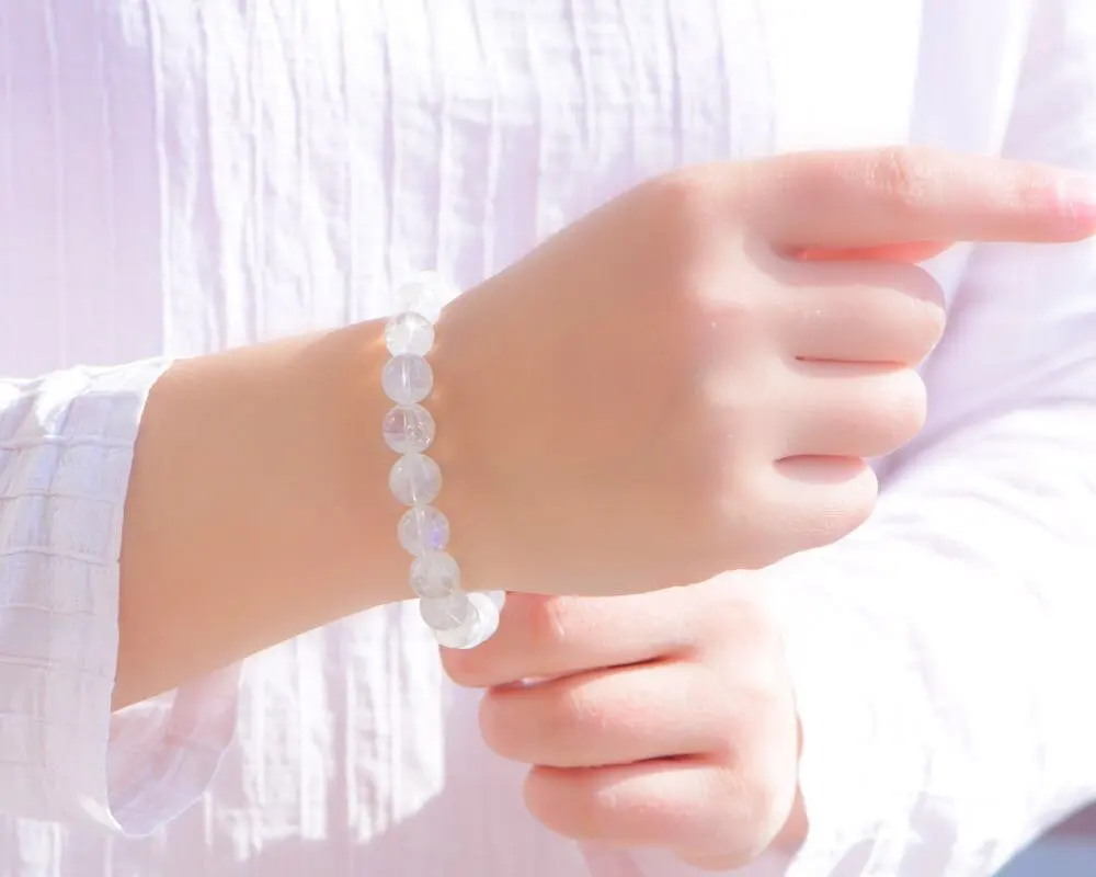 202011 Pure natural blue moonstone single circle bracelet original design freshwater pearl 925 silver branzoletka damska gm
202011 Pure natural blue moonstone single circle bracelet original design freshwater pearl 925 silver branzoletka damska gm