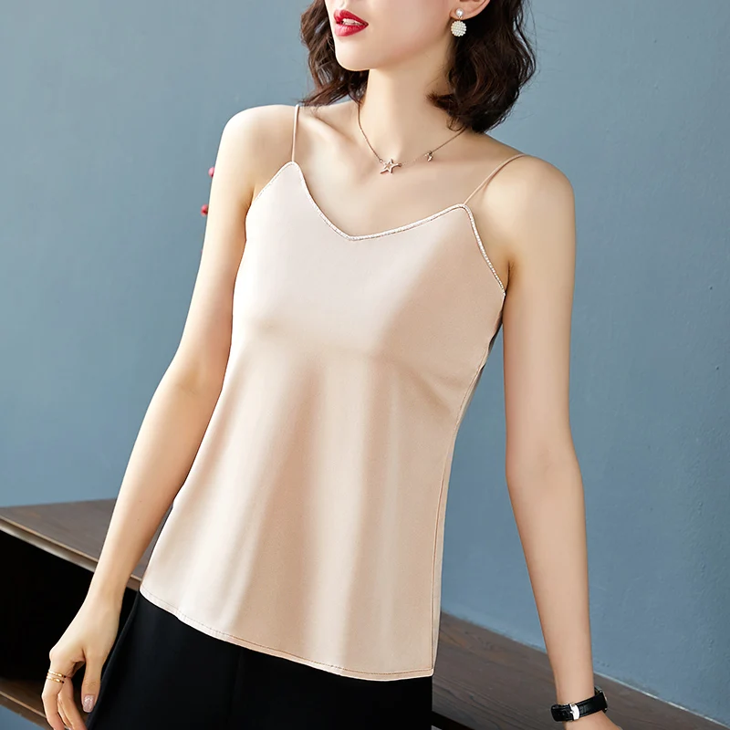 Korean Silk Women Tops Camis Women Satin Tank Top Woman Sleeveless Halter Top Woman V Neck Stretch Strap Tops Tees Plus Size 4XL
Korean Silk Women Tops Camis Women Satin Tank Top Woman Sleeveless Halter Top Woman V Neck Stretch Strap Tops Tees Plus Size 4XL