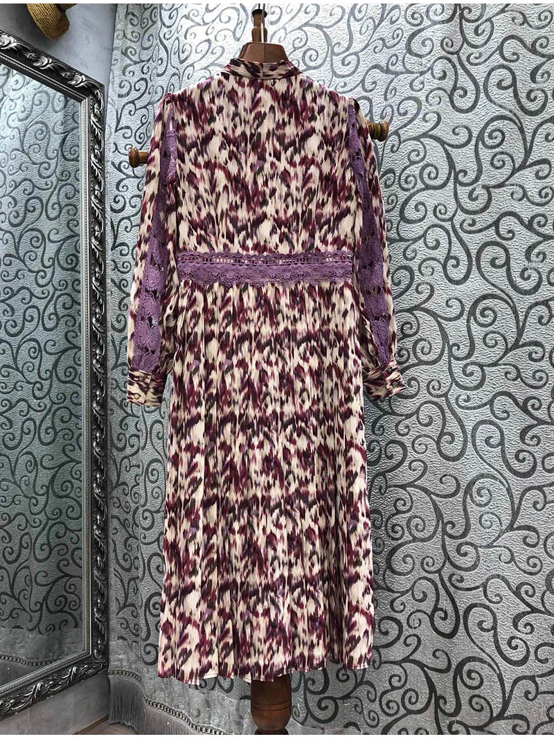 Runway Dress 2021 Spring High Quality Women Sexy Wild Leopard Print Lace Embroidery Deco Long Sleeve Mid-Calf Dress Boutique
Runway Dress 2021 Spring High Quality Women Sexy Wild Leopard Print Lace Embroidery Deco Long Sleeve Mid-Calf Dress Boutique