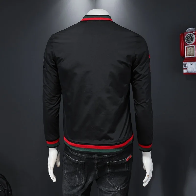 Men Embroidered Jacket Casaco Masculino 2021 Fashion Brand Jacquard Jacket New Model Men's Baseball Uniform Pilot Jacket T169
Men Embroidered Jacket Casaco Masculino 2021 Fashion Brand Jacquard Jacket New Model Men's Baseball Uniform Pilot Jacket T169
