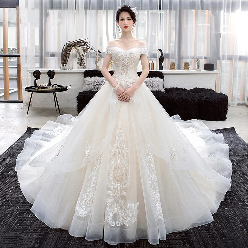 Royal Train Boat Neck Ball Gown Wedding Dresses 2021 Appliques Beads Vintage Lace Bride Gowns Vestido De Noiva
Royal Train Boat Neck Ball Gown Wedding Dresses 2021 Appliques Beads Vintage Lace Bride Gowns Vestido De Noiva