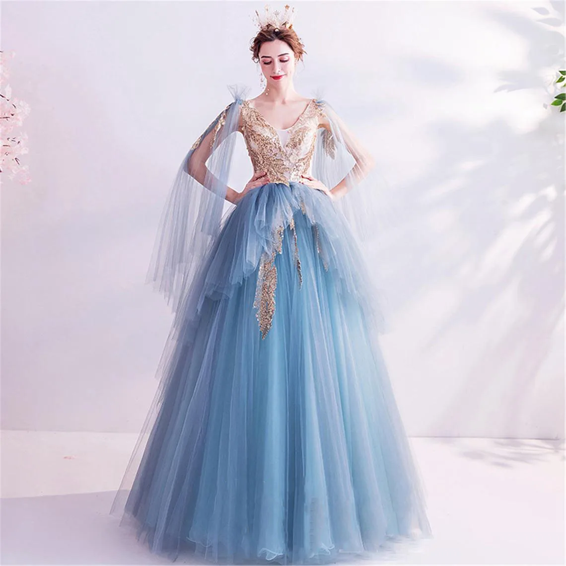Blue Prom Dress with Shoulder Cape Tulle Ball Gown Puffy Long Dress Elegant Cape A-Line with Sequins V-Neck Formal Evening Dress
Blue Prom Dress with Shoulder Cape Tulle Ball Gown Puffy Long Dress Elegant Cape A-Line with Sequins V-Neck Formal Evening Dress