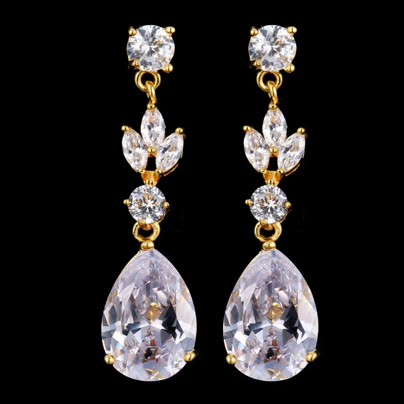 Queen Style Exquisite and Popular White Cubic Zircon Dangle Earrings Women Love To Shine Drop Earings Jewelry Gifts 2021
Queen Style Exquisite and Popular White Cubic Zircon Dangle Earrings Women Love To Shine Drop Earings Jewelry Gifts 2021
