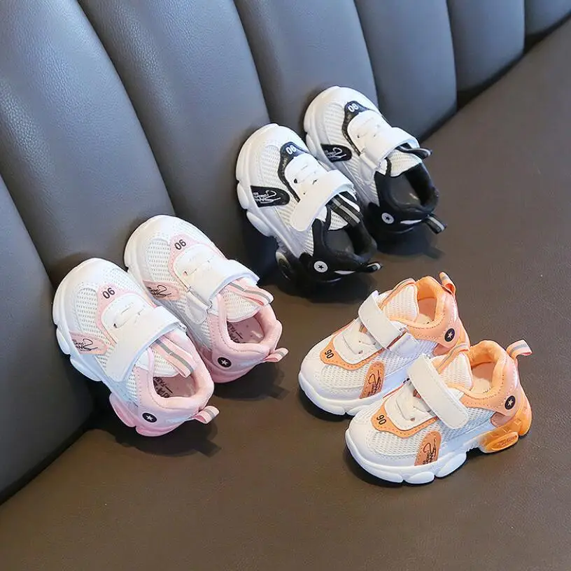 Детские кроссовки для бега, дышащие сетчатые кроссовки для начинающих ходить мальчиков и девочек, детская мягкая обувь, весна 2021 
Детские кроссовки для бега, дышащие сетчатые кроссовки для начинающих ходить мальчиков и девочек, детская мягкая обувь, весна 2021