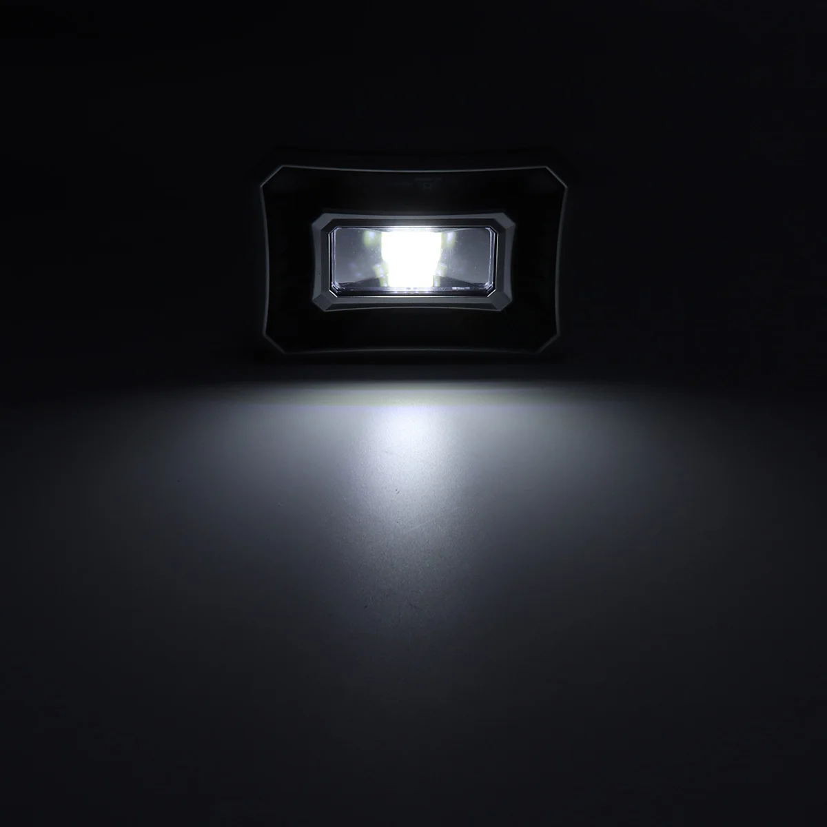 Solar Work Light COB Work Lamp 350W LED Portable Lantern Usb Outdoor Camping light Waterproof Portable Spotlight Emergency Light
Solar Work Light COB Work Lamp 350W LED Portable Lantern Usb Outdoor Camping light Waterproof Portable Spotlight Emergency Light