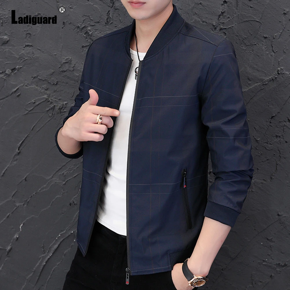 Ladiguard Plus Size 8xl Mens Casual Jackets 2021 New Spring Autumn Mandarin Collor Jacket Patchwork Zipper Coats Men Clothing
Ladiguard Plus Size 8xl Mens Casual Jackets 2021 New Spring Autumn Mandarin Collor Jacket Patchwork Zipper Coats Men Clothing