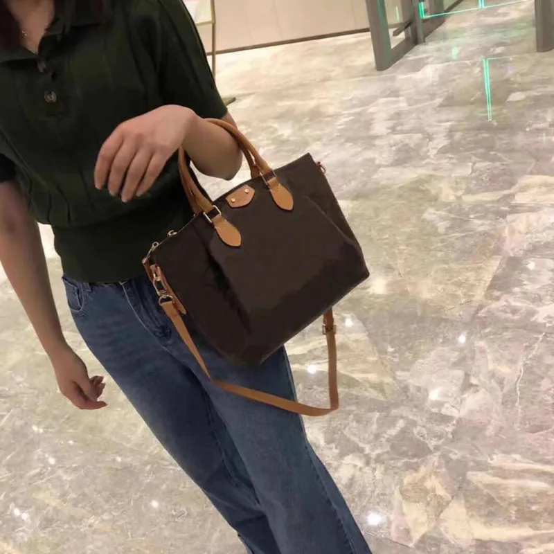 Best Quality Women Bag Latest Fashion Female Handbag Best Quality Genuine Leather Bag Women Shoulder Bag Free Shipping
Best Quality Women Bag Latest Fashion Female Handbag Best Quality Genuine Leather Bag Women Shoulder Bag Free Shipping