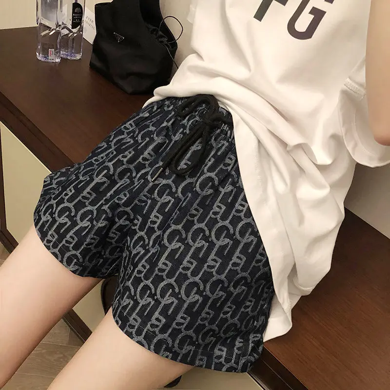 Sports shorts women's summer new loose casual pants show thin and versatile High Waist Wide Leg hot pants
Sports shorts women's summer new loose casual pants show thin and versatile High Waist Wide Leg hot pants