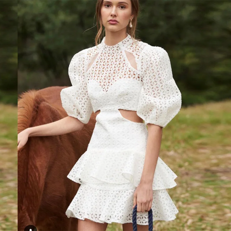 Hollow Summer White Women Out Sleeveless Sexy Bodycon Dress Elegant Skinny Floral Pattern Lace Dresses Vestido
Hollow Summer White Women Out Sleeveless Sexy Bodycon Dress Elegant Skinny Floral Pattern Lace Dresses Vestido