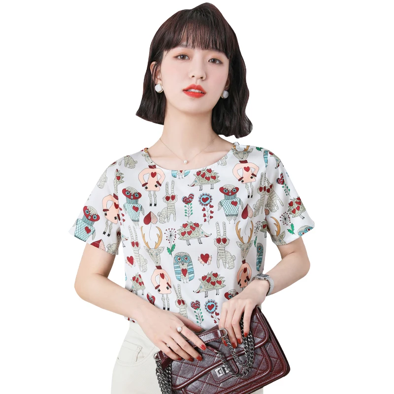 Summer Korean Fashion Silk T-shirts for Women Vintage Satin Tops for Women Short Sleeves Loose White Office Lady Shirts
Summer Korean Fashion Silk T-shirts for Women Vintage Satin Tops for Women Short Sleeves Loose White Office Lady Shirts