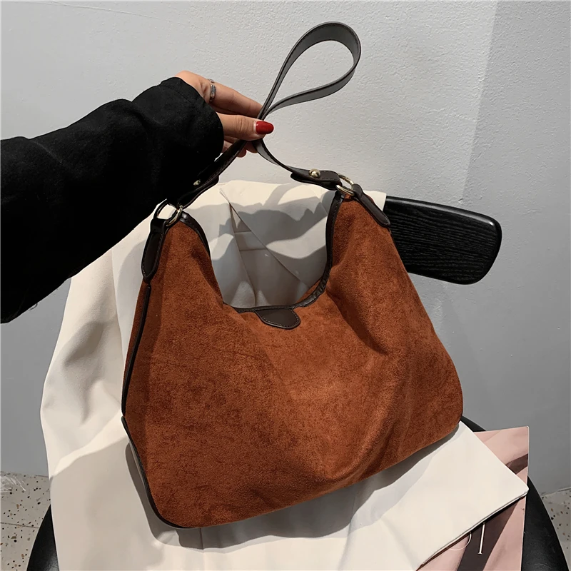 Simple Design Retro Suede Hobo Shoulder Crossbody Bags For Women High Capacity Winter Shopper Bags High Quality Female Tote 2021
Simple Design Retro Suede Hobo Shoulder Crossbody Bags For Women High Capacity Winter Shopper Bags High Quality Female Tote 2021