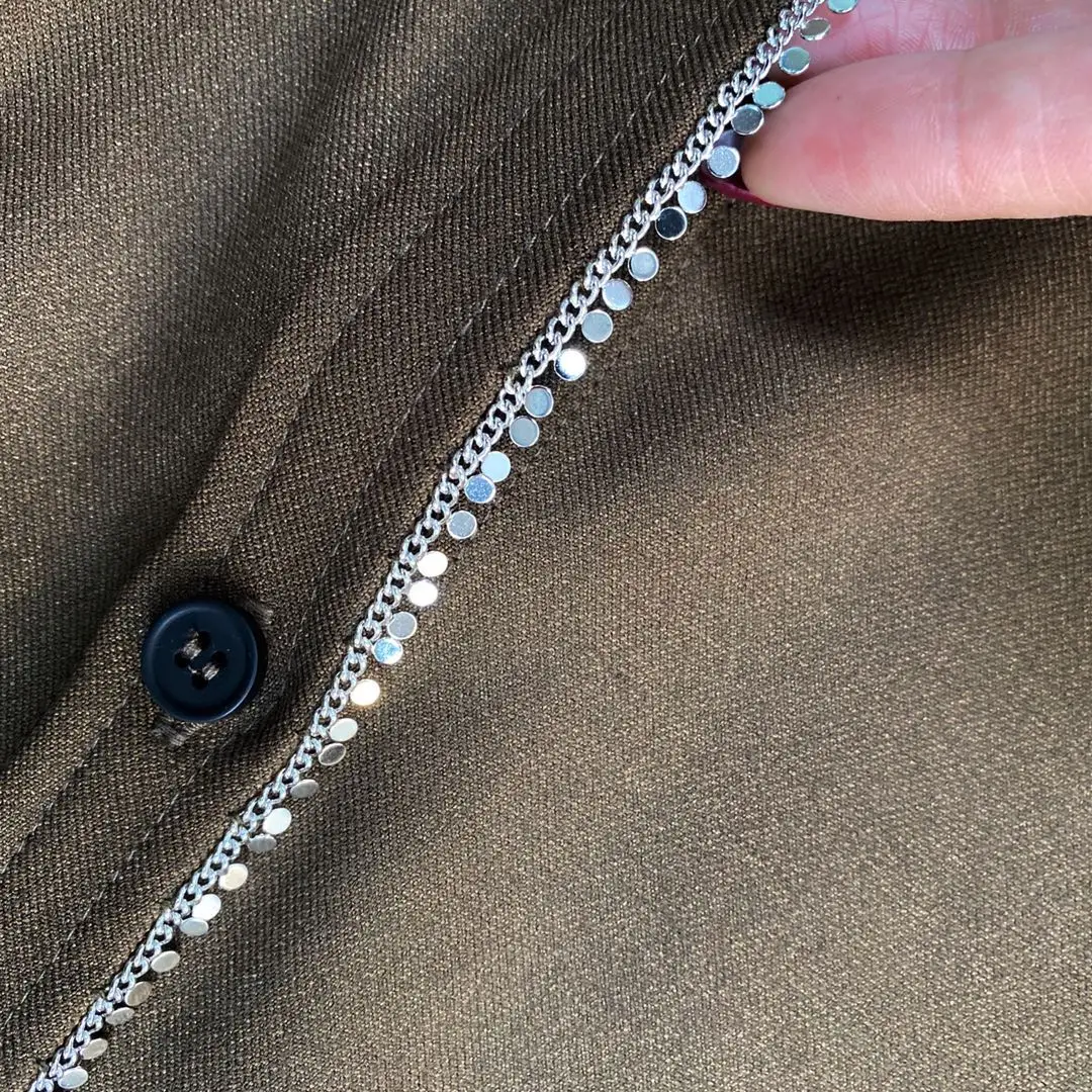 ZCSMLL black tops 2021 Spring Lapel Long Sleeve Pin Chain Decoration Retro Loose National Tide Street Style Shirt 
ZCSMLL black tops 2021 Spring Lapel Long Sleeve Pin Chain Decoration Retro Loose National Tide Street Style Shirt