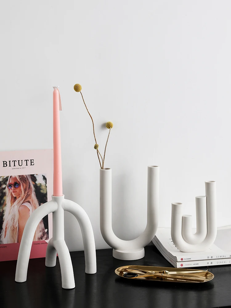 Nordic Creative Water Pipe Ceramic Candlestick Home Decoration Hotel Model Modern Simple Living Room Side Cabinet Candle Holder
Nordic Creative Water Pipe Ceramic Candlestick Home Decoration Hotel Model Modern Simple Living Room Side Cabinet Candle Holder