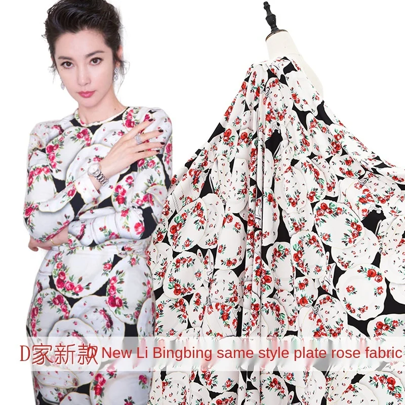 Italian Luxury Brand 100% Polyester Printde Twist Fabric Rose Fashion Dress Fabrics Wholesale Cloth Per Meter Sewing Material
Italian Luxury Brand 100% Polyester Printde Twist Fabric Rose Fashion Dress Fabrics Wholesale Cloth Per Meter Sewing Material