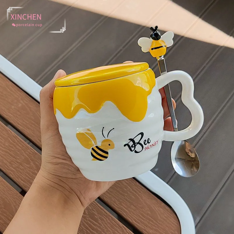 Cute Little Bee Honey Jar Ceramic Mug with Lid Spoon Coffee Cup Breakfast Mug Personalized Mug Gift for Relatives and Friends
Cute Little Bee Honey Jar Ceramic Mug with Lid Spoon Coffee Cup Breakfast Mug Personalized Mug Gift for Relatives and Friends