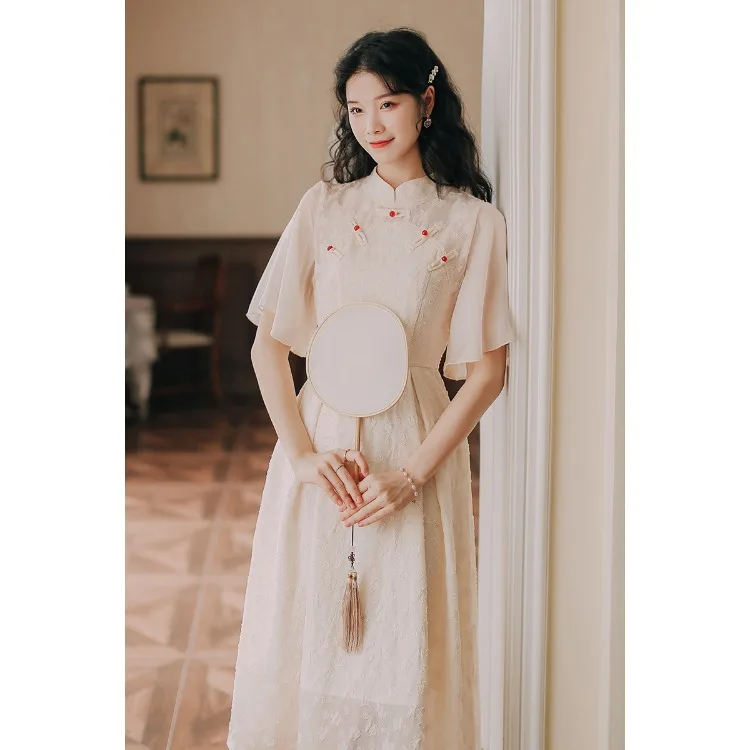 Chinese Women Dress Cheongsam Qipao Dresses Vintage National Cheongsams Summer 2022 Modern Chiffon Dresses for Wedding Party
Chinese Women Dress Cheongsam Qipao Dresses Vintage National Cheongsams Summer 2022 Modern Chiffon Dresses for Wedding Party