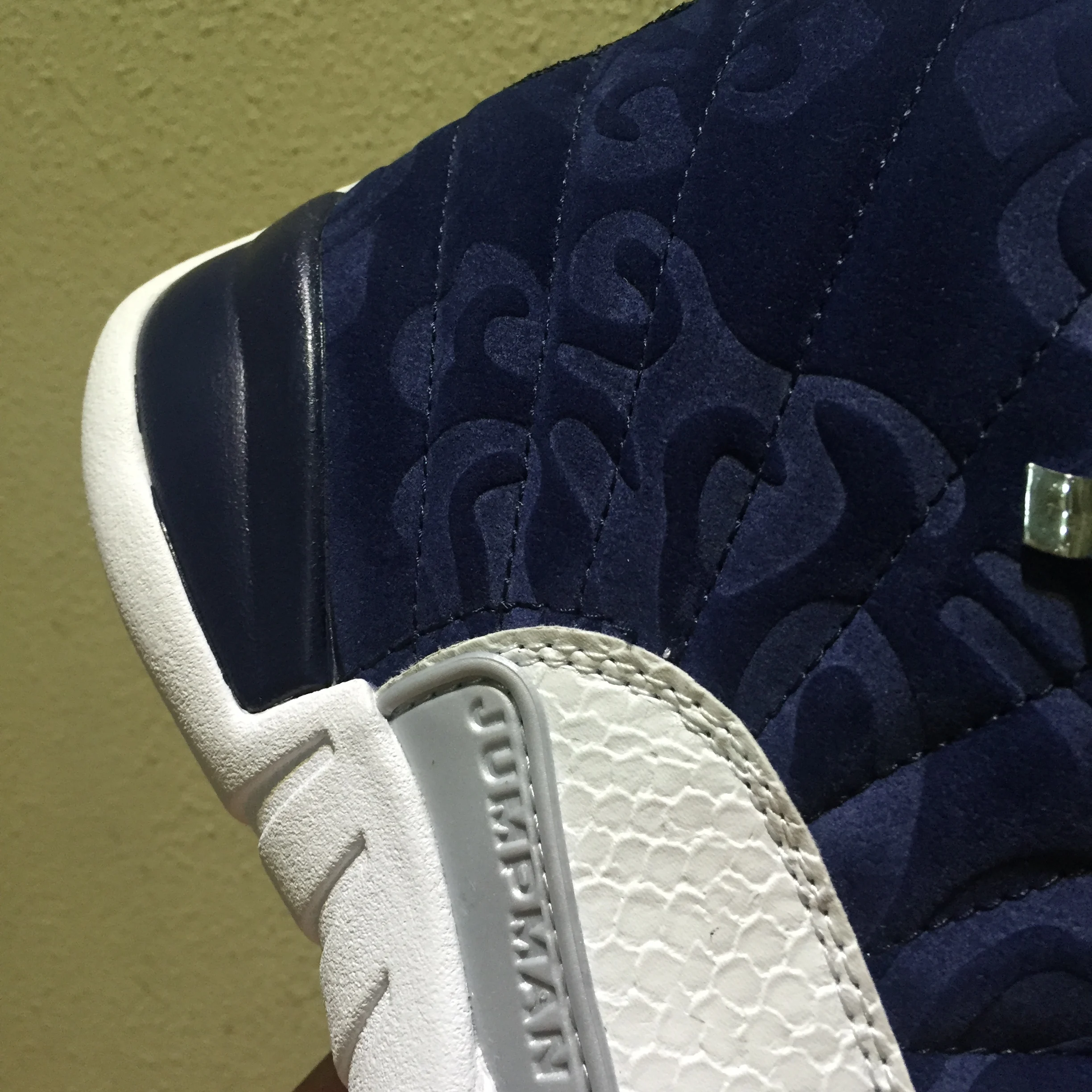 Box basketball 12 12s mens game royal game ball basketball shoes Royal Blue Suede 12s The Master Gym Sport Sneaker
Box basketball 12 12s mens game royal game ball basketball shoes Royal Blue Suede 12s The Master Gym Sport Sneaker