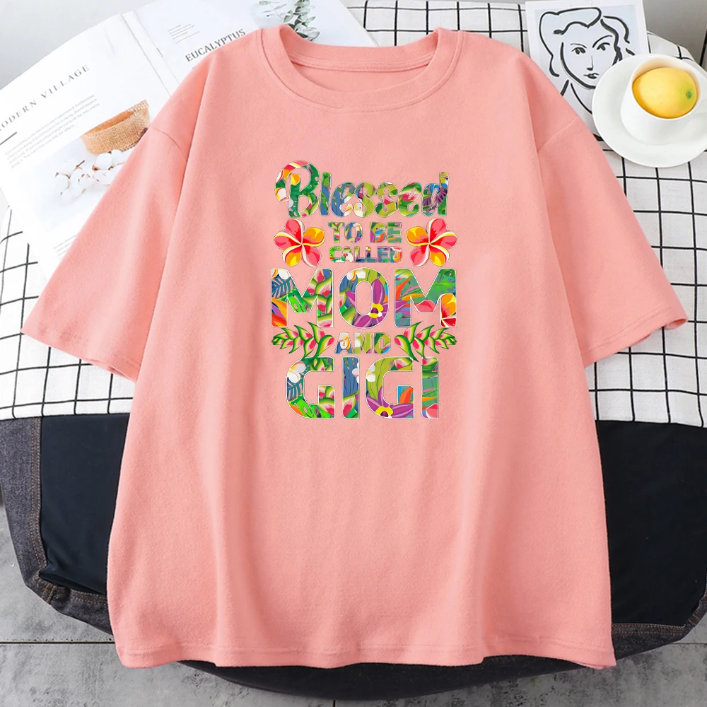 Blessed To Be Called Mom And Gigi Print Women T Shirts Loose Harajuku T Shirts Summer o-neck T-shirt Anime Vintage Women T Shirt
Blessed To Be Called Mom And Gigi Print Women T Shirts Loose Harajuku T Shirts Summer o-neck T-shirt Anime Vintage Women T Shirt