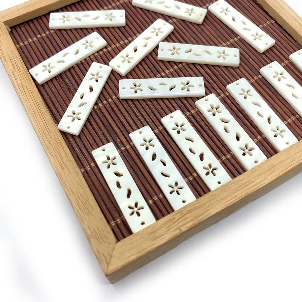 5pcs Natural Freshwater Shell White Pendant Rectangular Hollow Flower Design Shell Piece Necklace DIY Jewelry Crafts Wholesale 
5pcs Natural Freshwater Shell White Pendant Rectangular Hollow Flower Design Shell Piece Necklace DIY Jewelry Crafts Wholesale