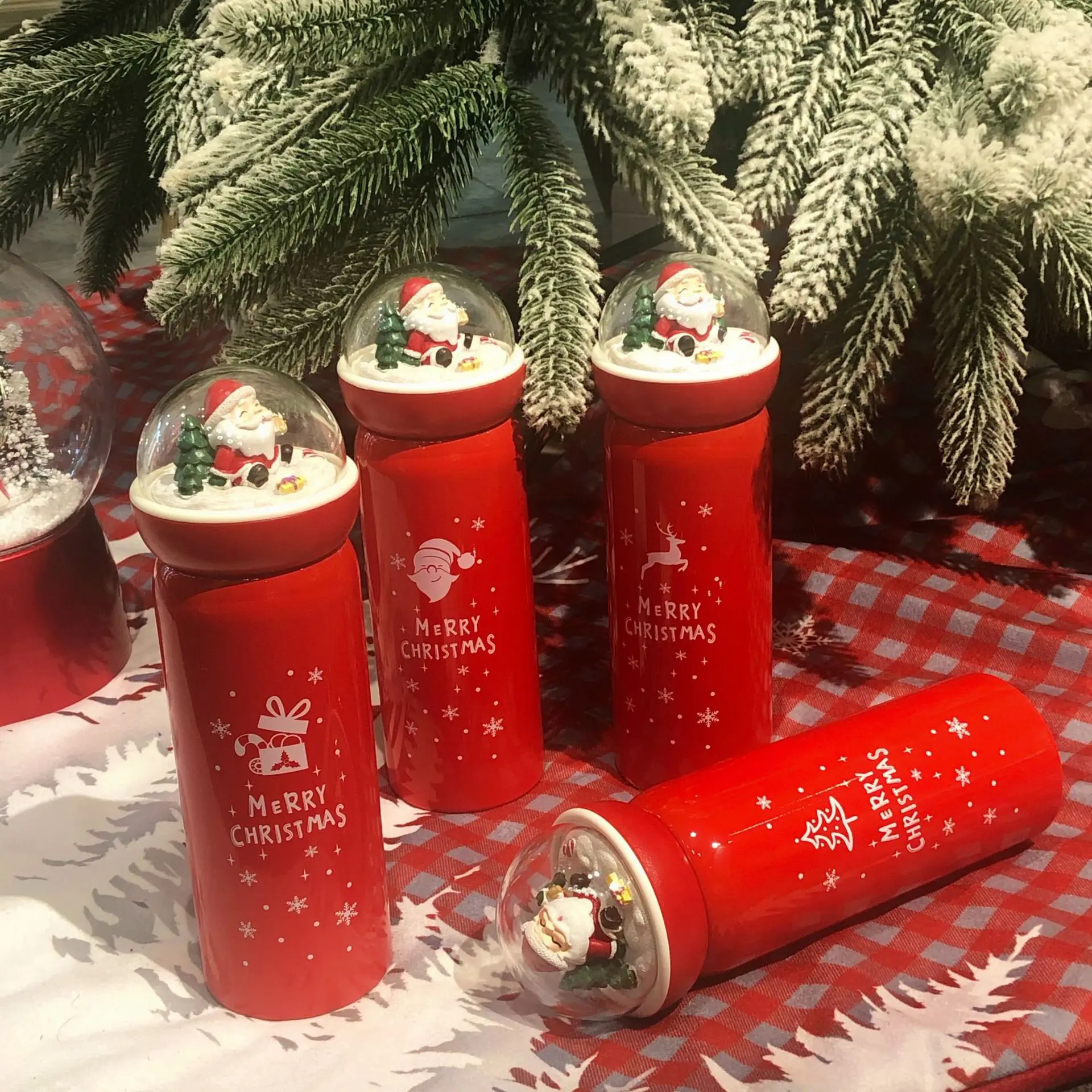 New creative 3D Santa Claus stainless steel vacuum water bottle picnic travel thermos A holiday gift for relatives and friends
New creative 3D Santa Claus stainless steel vacuum water bottle picnic travel thermos A holiday gift for relatives and friends