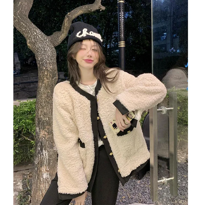 CMAZ 2021 Autumn Winter Thick Coats for Women Style Faux Lamb Fur Coat Women's Autumn and Winter Thickened 2021 New Loose All-M
CMAZ 2021 Autumn Winter Thick Coats for Women Style Faux Lamb Fur Coat Women's Autumn and Winter Thickened 2021 New Loose All-M