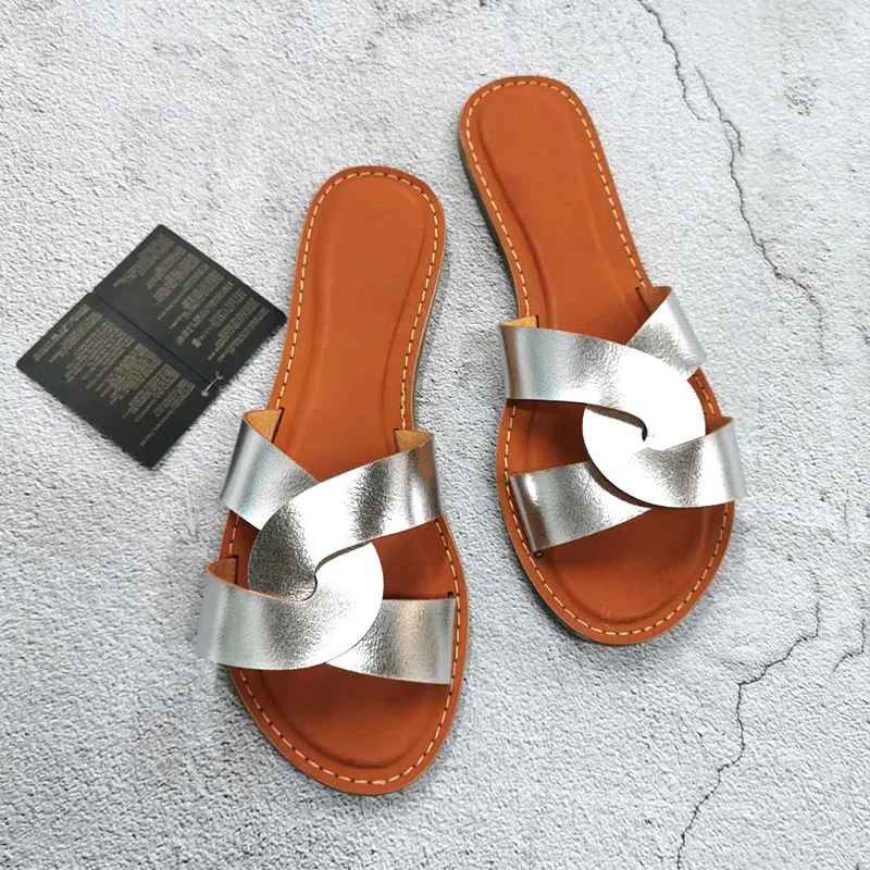 New Slides Women Summer Slippers Outdoor Summer Beach Shoes Fashion Brand Slip-on Woman Slippers Female Leather Sandals
New Slides Women Summer Slippers Outdoor Summer Beach Shoes Fashion Brand Slip-on Woman Slippers Female Leather Sandals