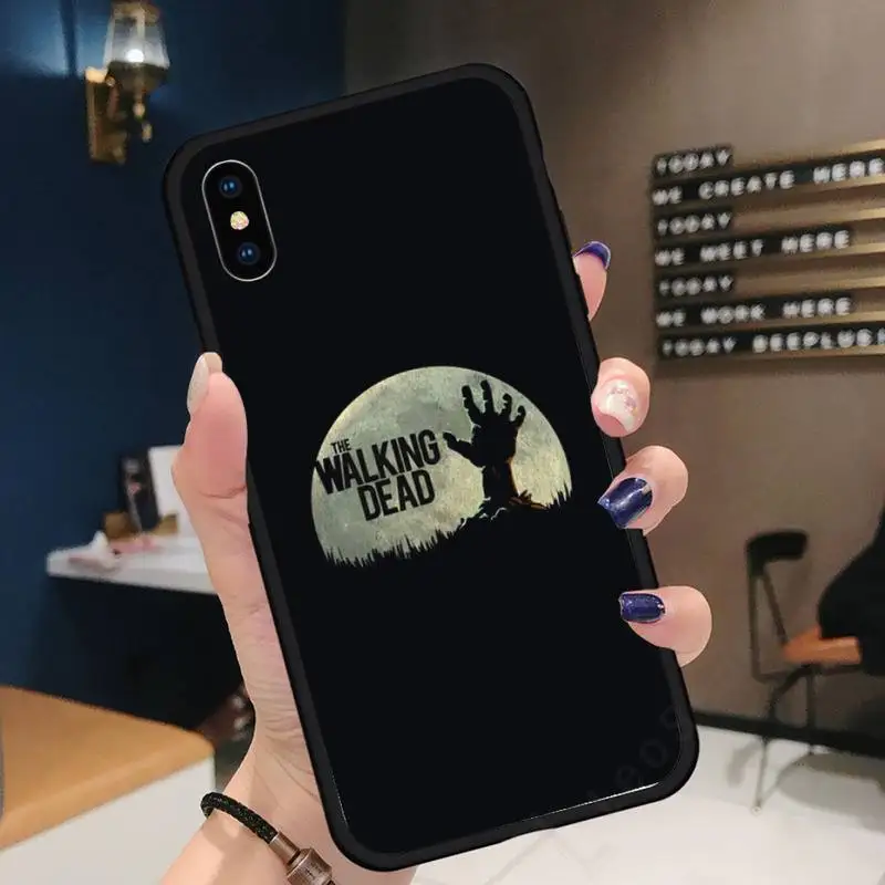 The Walking Dead TV series fundas Phone Case for iPhone 11 12 pro XS MAX 8 7 6 6S Plus X 5S SE 2020 XR
The Walking Dead TV series fundas Phone Case for iPhone 11 12 pro XS MAX 8 7 6 6S Plus X 5S SE 2020 XR