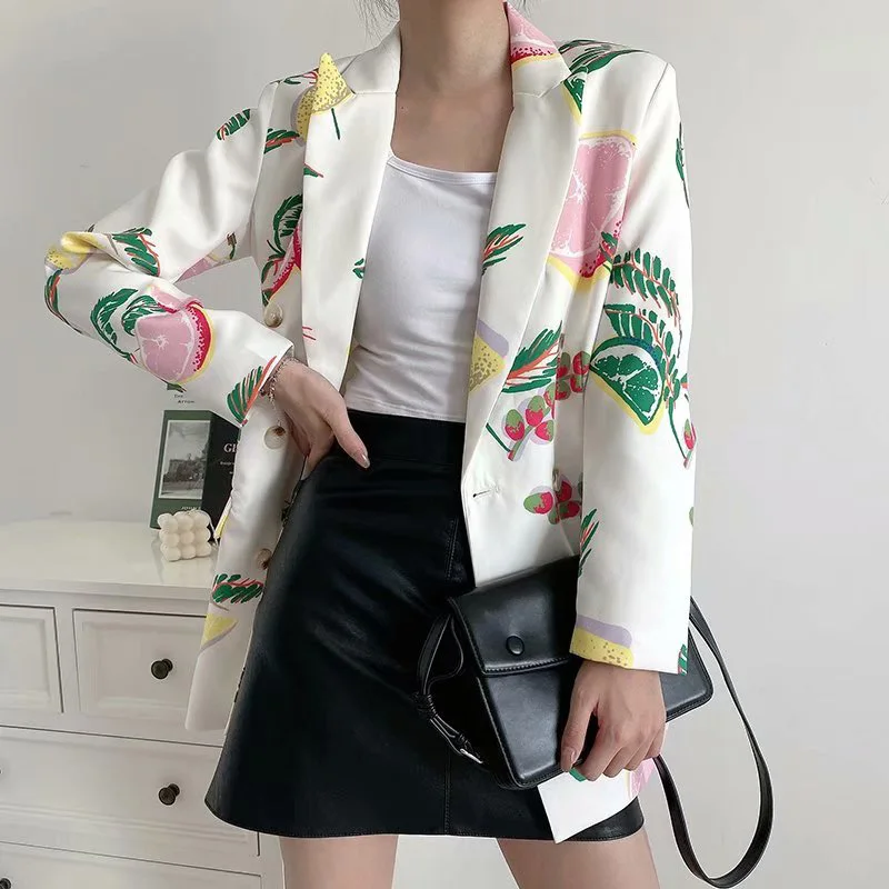 Spring and summer women's jacket casual fruit print double-breasted pocket decorative jacket
Spring and summer women's jacket casual fruit print double-breasted pocket decorative jacket