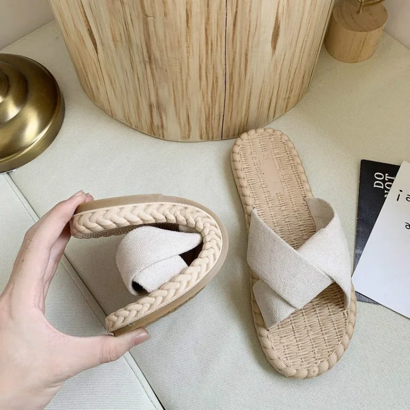 Women Shoes Sandals 2021 Summer Beach Flip Flops Slippers Women Indoor Sandels For Women Casual Fashion Female Flats Shoes
Women Shoes Sandals 2021 Summer Beach Flip Flops Slippers Women Indoor Sandels For Women Casual Fashion Female Flats Shoes