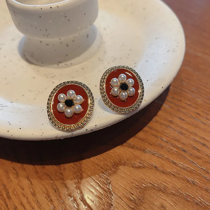 Black Zircon Pearl Flower Opening Ring Retro Fashion And Elegant Palace Style Index Finger Ring Women Jewelry Gift Accessories 
Black Zircon Pearl Flower Opening Ring Retro Fashion And Elegant Palace Style Index Finger Ring Women Jewelry Gift Accessories