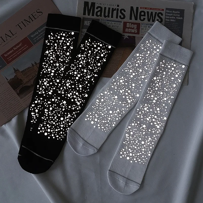 Fashion Reflective Cotton Stockings Crew Women Girl Night Luminous Hip Hop Cool Street-wear Dot Printing Glitter Long Stockings
Fashion Reflective Cotton Stockings Crew Women Girl Night Luminous Hip Hop Cool Street-wear Dot Printing Glitter Long Stockings