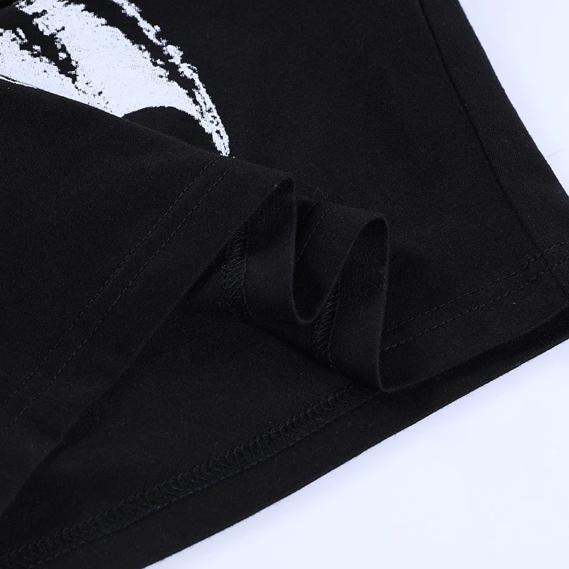 Summer Fashion Slim Cute Sexy Dark Style Gothic Print Vampire Black Woman Casual Short Skinny Strapless Tank Top Lady Crop Top
Summer Fashion Slim Cute Sexy Dark Style Gothic Print Vampire Black Woman Casual Short Skinny Strapless Tank Top Lady Crop Top