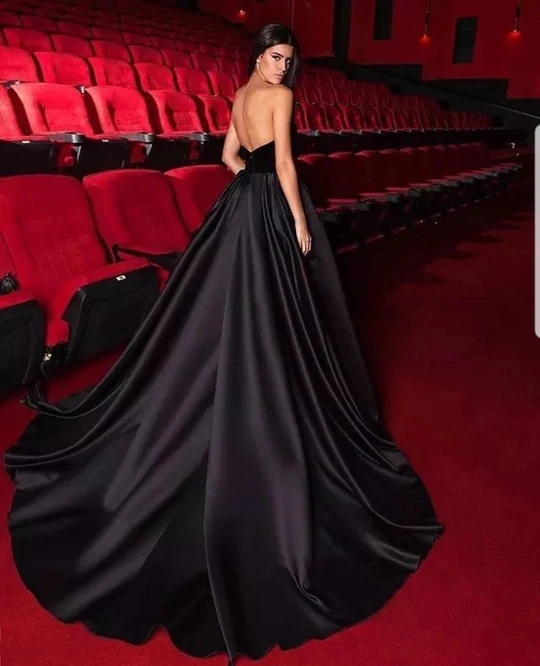 Elegant Black A Line Prom Dress 2021 Sweetheart Backless Velvet Top With Satin Skirt Long Formal Evening Gown
Elegant Black A Line Prom Dress 2021 Sweetheart Backless Velvet Top With Satin Skirt Long Formal Evening Gown