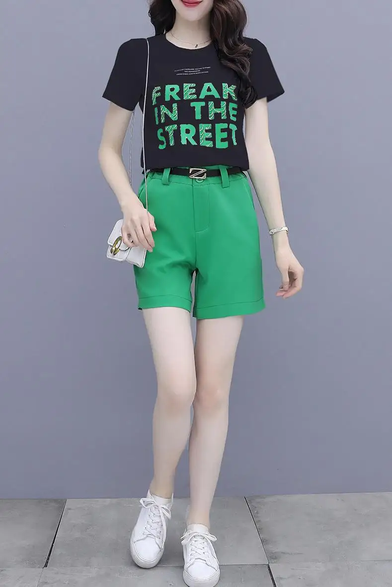 Women Summer New Arrival Shorts Two Piece Set Fashion Letter Short Sleeve Shirt Tops + High Waist Green Slim Short Pants Suits
Women Summer New Arrival Shorts Two Piece Set Fashion Letter Short Sleeve Shirt Tops + High Waist Green Slim Short Pants Suits