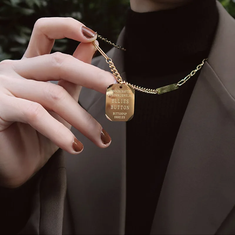 2021 military card necklace simple style Air Force men's personality trend wild pendant fashion accessories
2021 military card necklace simple style Air Force men's personality trend wild pendant fashion accessories