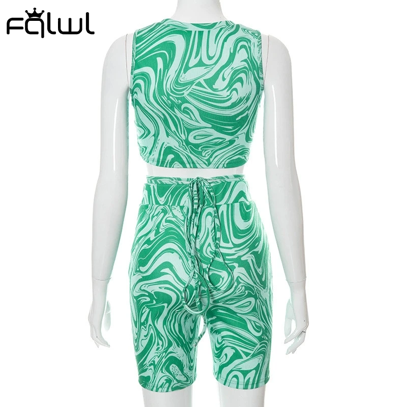 FQLWL Summer Sexy Print 2 Two Piece Sets Women Outfits 2021 Green O Neck Crop Top Bandage Bodycon Shorts Suits Club Matching Set
FQLWL Summer Sexy Print 2 Two Piece Sets Women Outfits 2021 Green O Neck Crop Top Bandage Bodycon Shorts Suits Club Matching Set