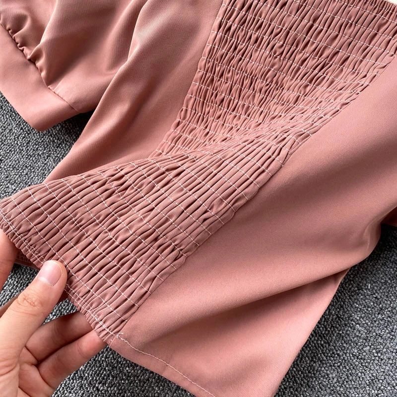 Foamlina Women Summer Short Puff Sleeve T-shirt Solid Square Collar Pleat Back Elasticity Slim Casual Streetwear Sexy Crop Top
Foamlina Women Summer Short Puff Sleeve T-shirt Solid Square Collar Pleat Back Elasticity Slim Casual Streetwear Sexy Crop Top