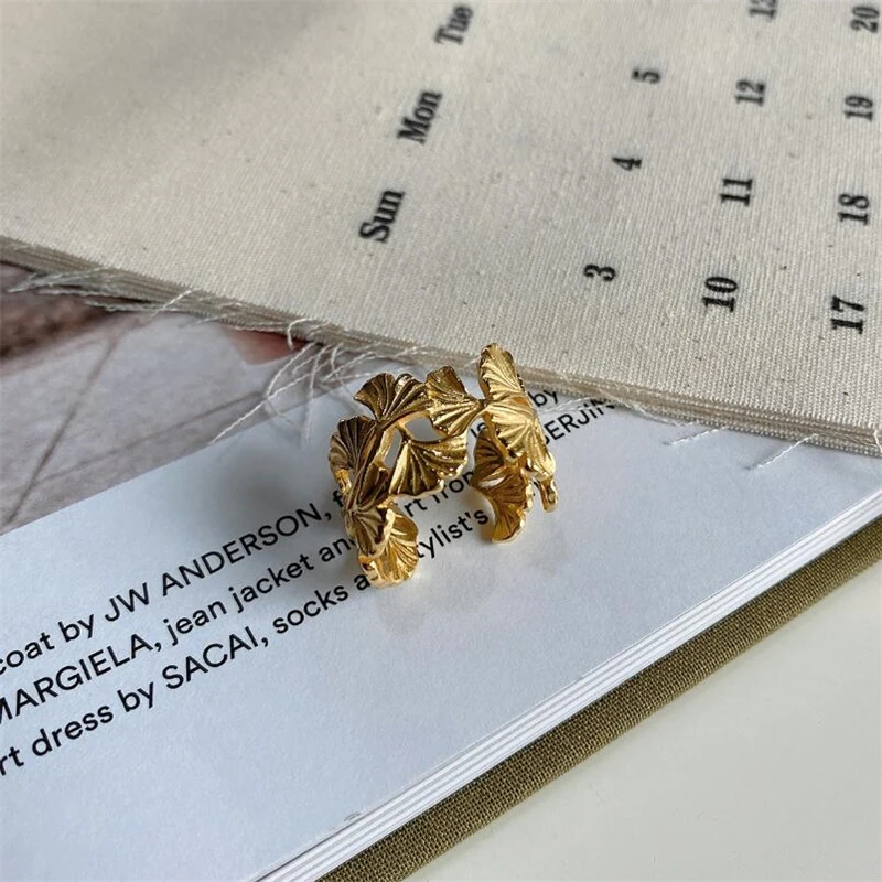 NEW Silver 925 Design Ginkgo Leaf Finger Rings for Women Vintage Bijoux 925 Sterling Silver Trendy Wedding Jewelry Open Ring
NEW Silver 925 Design Ginkgo Leaf Finger Rings for Women Vintage Bijoux 925 Sterling Silver Trendy Wedding Jewelry Open Ring