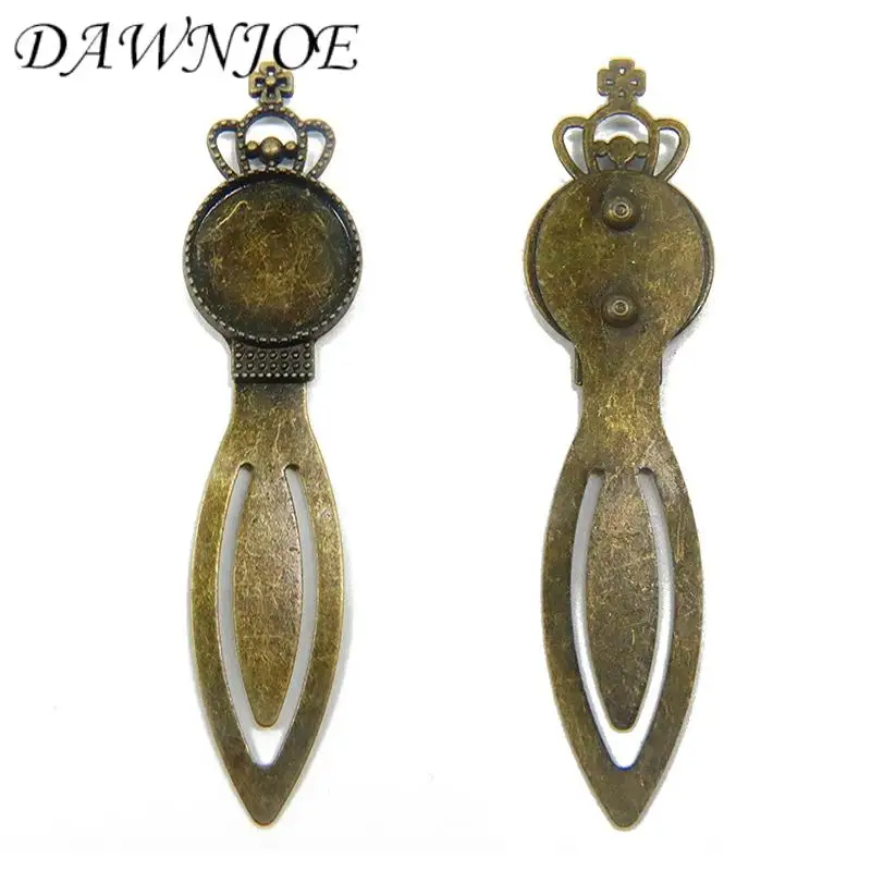 20mm Vintage Crown Manual Bookmark Cabochon Tray Base Blank Setting DIY Jewelry Making Charms Bookmark Jewelry Finding
20mm Vintage Crown Manual Bookmark Cabochon Tray Base Blank Setting DIY Jewelry Making Charms Bookmark Jewelry Finding