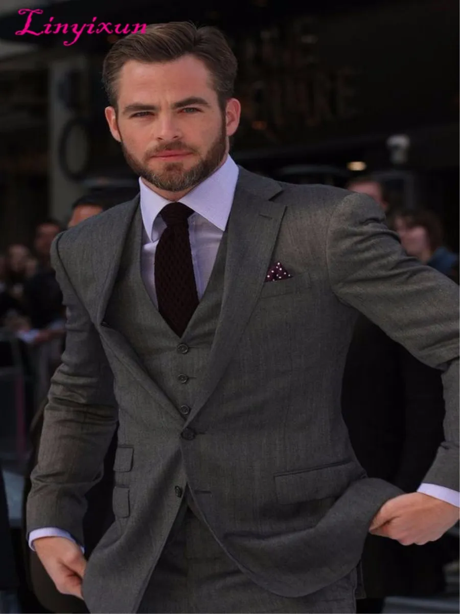 2021 Latest Coat Pant Designs Smoking Grey Men Suit Slim Fit Skinny 3 Piece Groom Wedding Tuxedo Best Man Prom Blazer Ternos
2021 Latest Coat Pant Designs Smoking Grey Men Suit Slim Fit Skinny 3 Piece Groom Wedding Tuxedo Best Man Prom Blazer Ternos