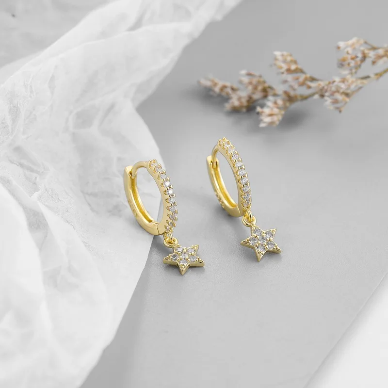 LOOXI Trendy Full Cubic Zircon Star Personality Dangle Hoop Earrings For Women Party Gifts Shiny Jewelry Fashion Accessory
LOOXI Trendy Full Cubic Zircon Star Personality Dangle Hoop Earrings For Women Party Gifts Shiny Jewelry Fashion Accessory
