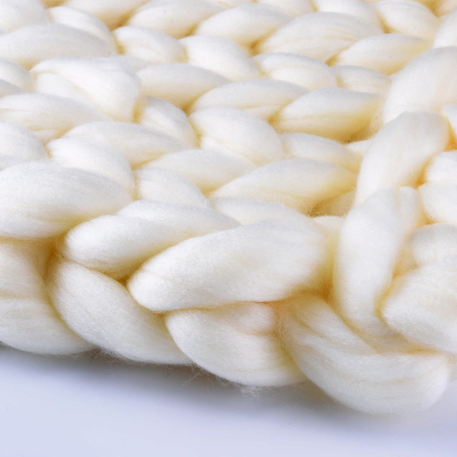 Зимнее толстое удобное одеяло плотное вязаное из мериноса массивное зимнее