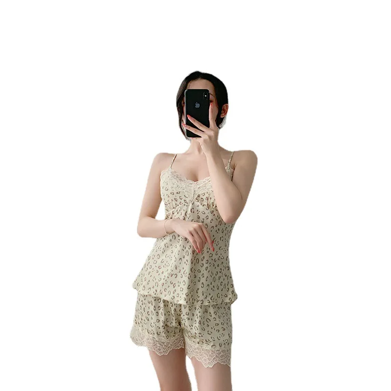 Shorts Feminino Sexy Pijama Summer New Pajamas Women Sexy Backless Suspender Shorts Two Piece Set Pyjama Satin Home Service
Shorts Feminino Sexy Pijama Summer New Pajamas Women Sexy Backless Suspender Shorts Two Piece Set Pyjama Satin Home Service