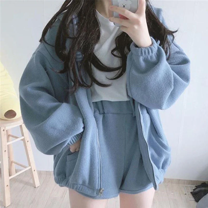 Hooded sweater coat women's tide summer new style Korean spring and autumn loose top shorts
Hooded sweater coat women's tide summer new style Korean spring and autumn loose top shorts