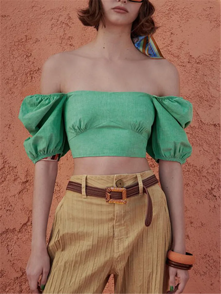 European and American style 2021 summer French square neck simple open back lace up short shirt women's wear
European and American style 2021 summer French square neck simple open back lace up short shirt women's wear