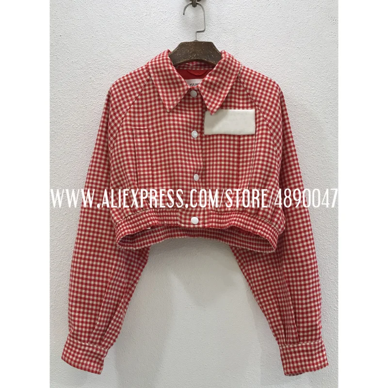 Red plaid woolen lapel retro sweet waist short jacket high quality women's single-breasted top
Red plaid woolen lapel retro sweet waist short jacket high quality women's single-breasted top