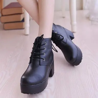 18 0 autumn 2 and winter Martin boots, short shoes, high heels, thick heels, round head, thick heels, 2021 women boots
18 0 autumn 2 and winter Martin boots, short shoes, high heels, thick heels, round head, thick heels, 2021 women boots